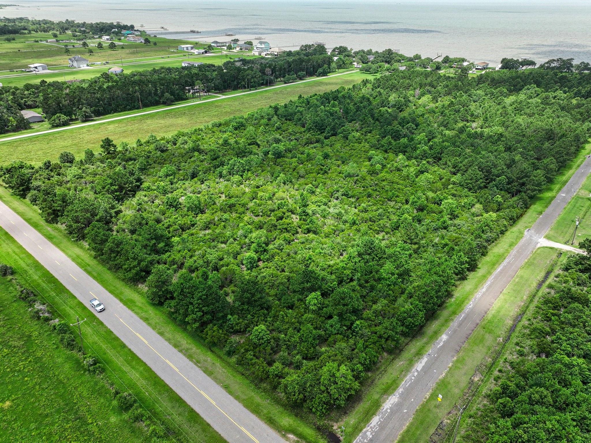 1750 W Bayshore