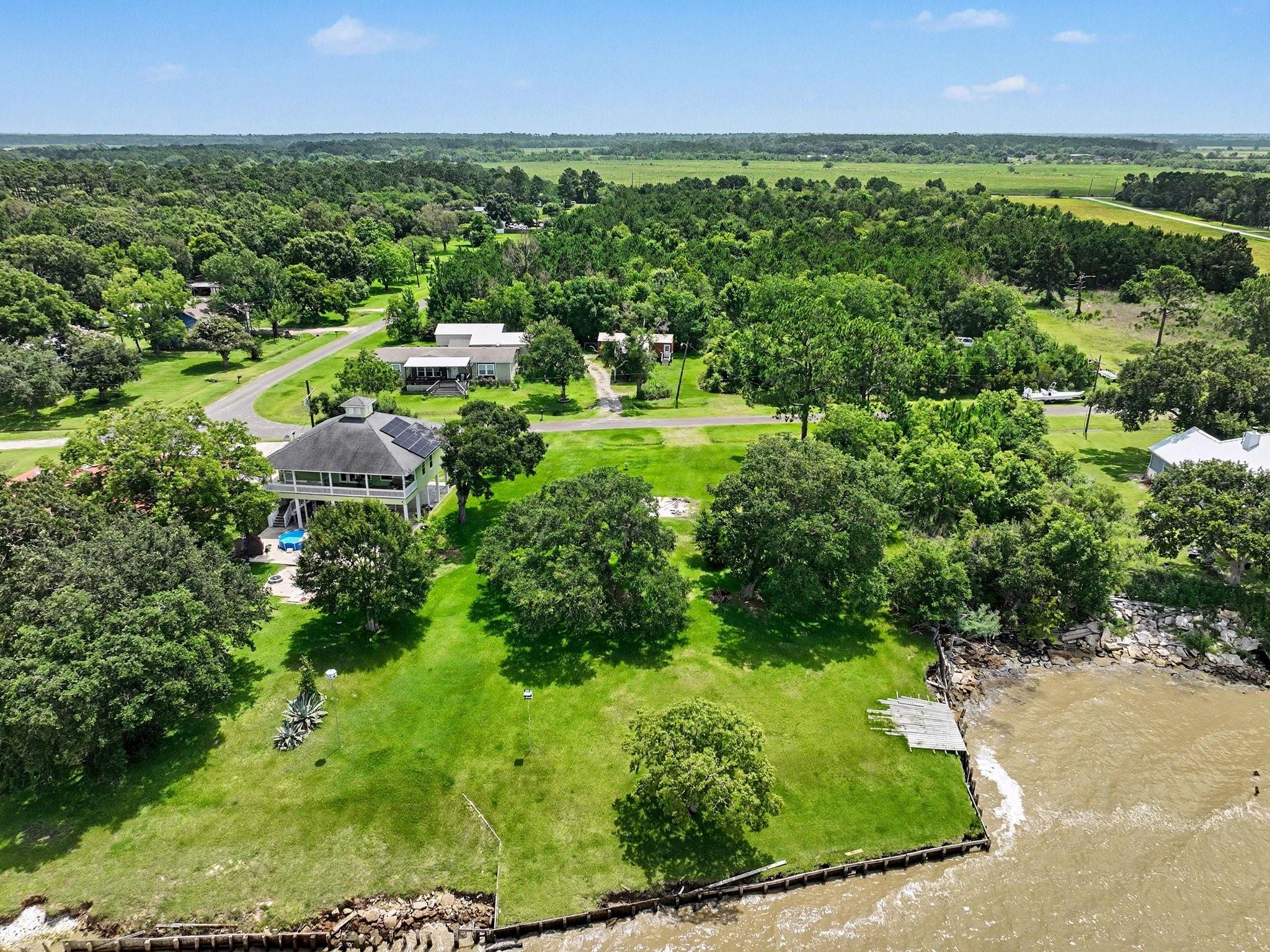 1750 W Bayshore