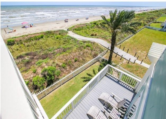 11611 Beachside