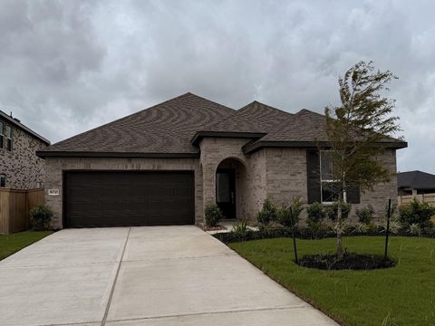 Homes For Sale - 8030 Topaz Ridge Drive<br/> Brazoria County, Angleton, TX 77515