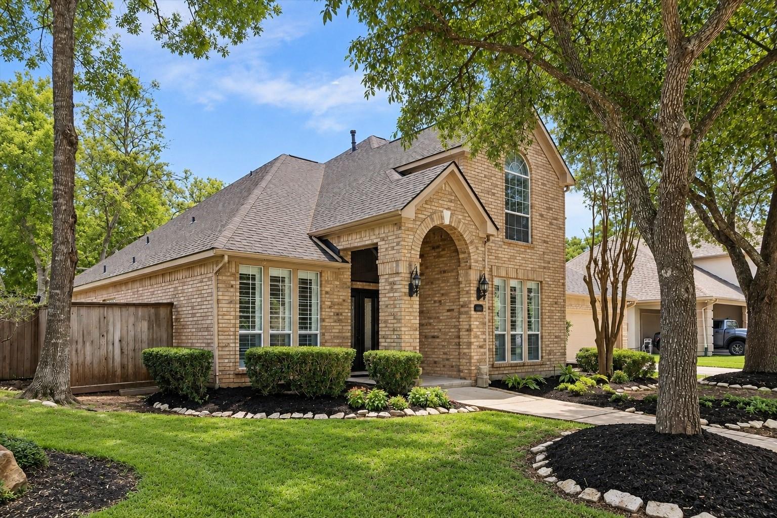 1422 Hillside Forest Drive
