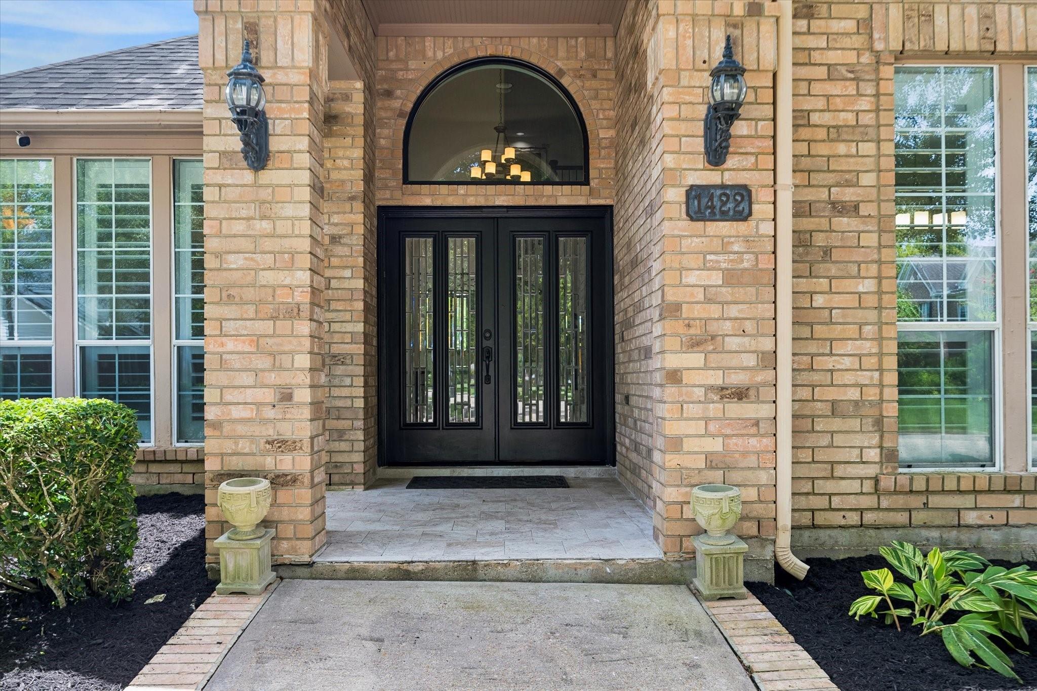 1422 Hillside Forest Drive