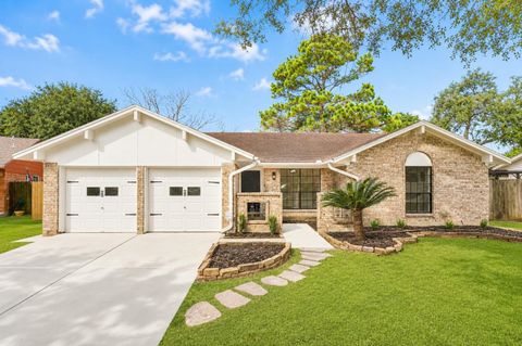 Property photo of 5007 Colmesneil Street, Pearland, TX 77584