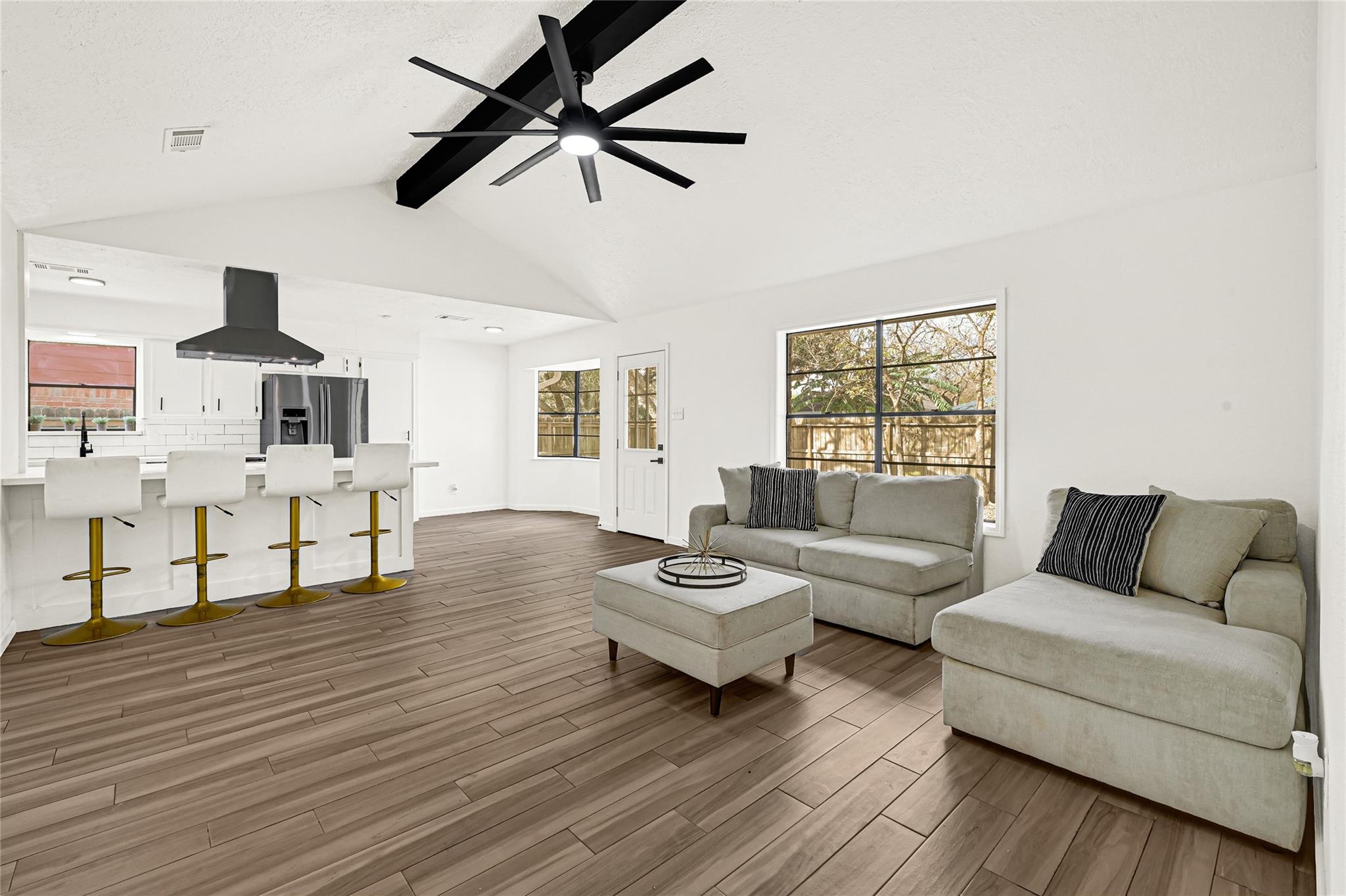 5007 Colmesneil Street