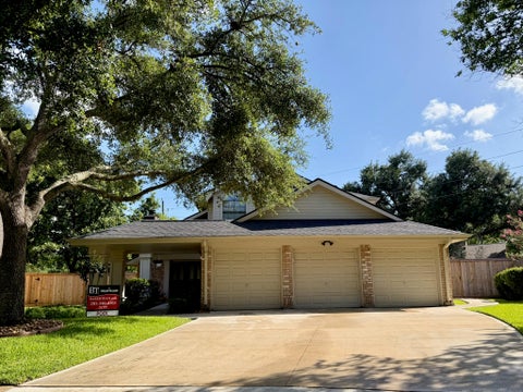 Photo of 2326 Streamcrest Lane, Sugar Land, TX 77479 (MLS # 83926359)