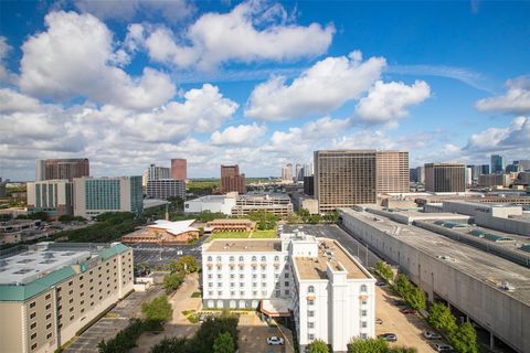 Photo of 5150 Hidalgo Street #1602, Houston, TX 77056 (MLS # 90132677)