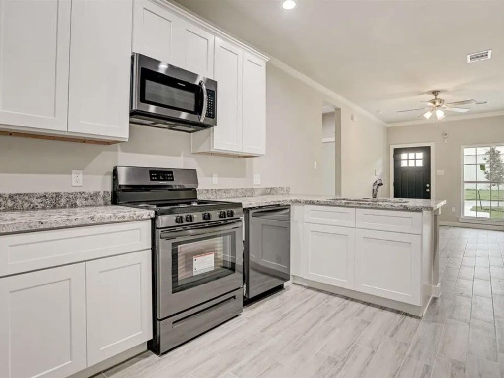 Photo of 4425 Clover Street #1, Houston, TX 77051 (MLS # 66900070)