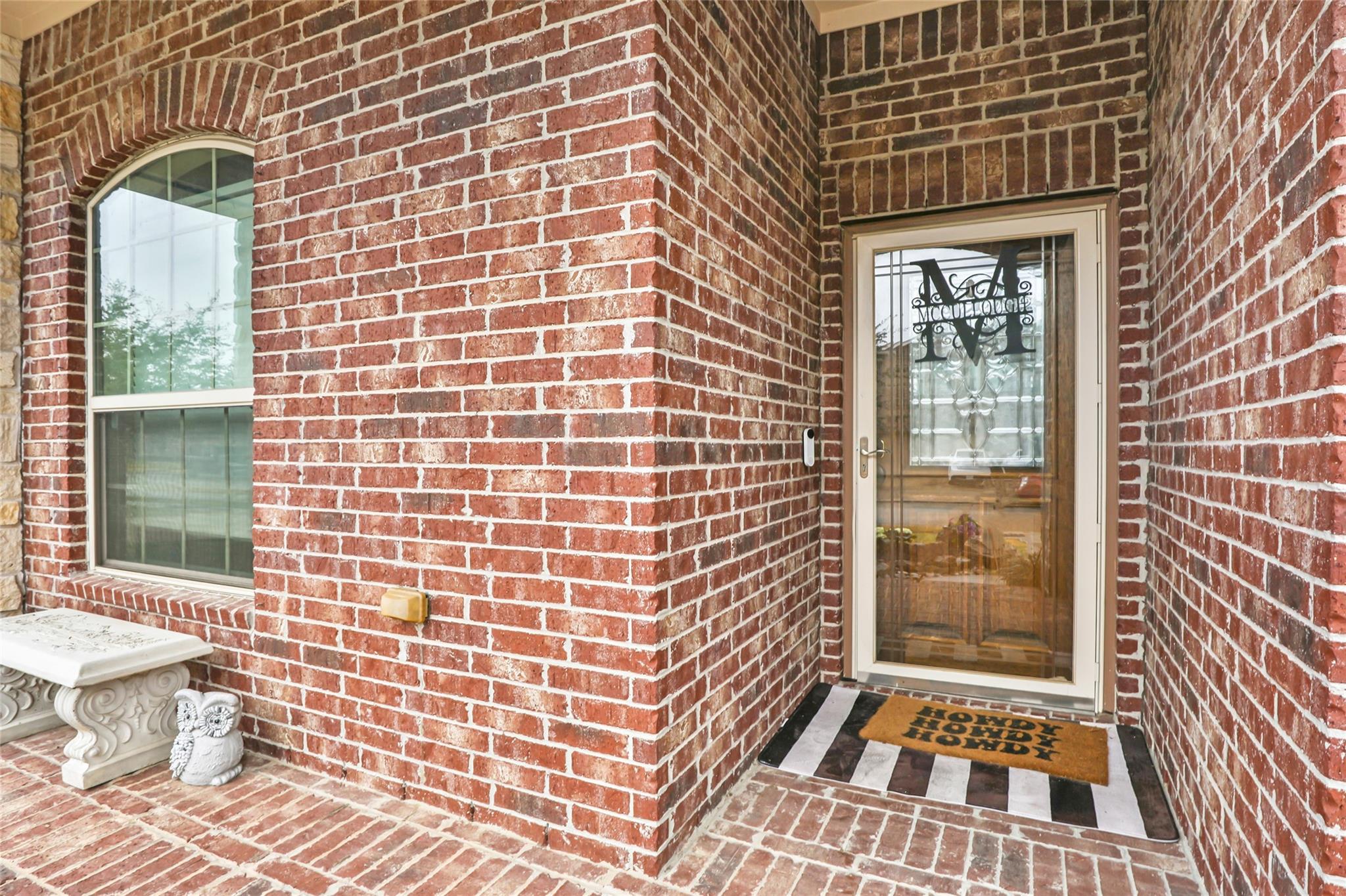 6715 Hunters Trace Lane