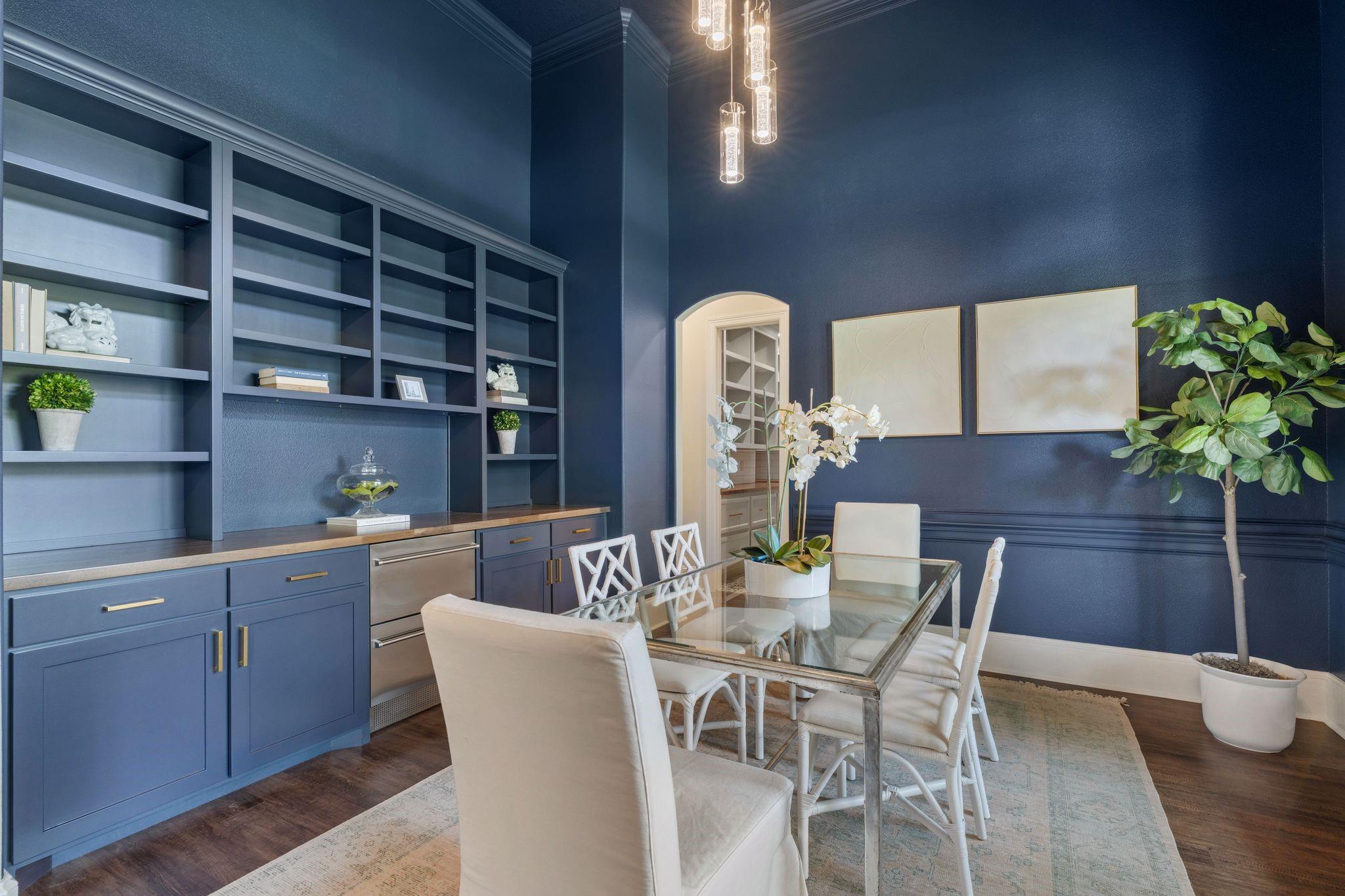 3422 Woodbine Drive