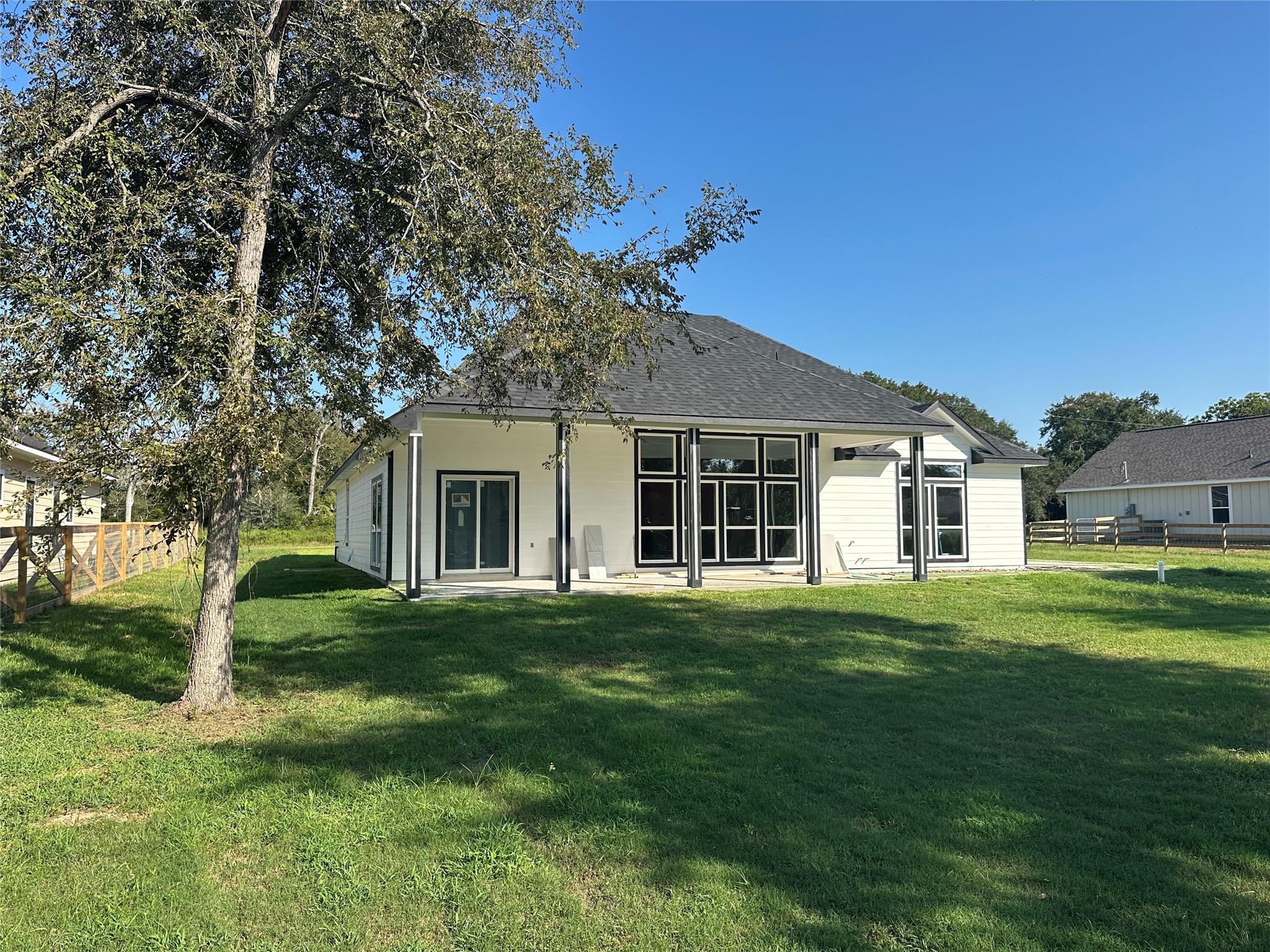 Hempstead, Texas 77445, United States, 4 Bedrooms Bedrooms, ,3 BathroomsBathrooms,Residential,Active,163141