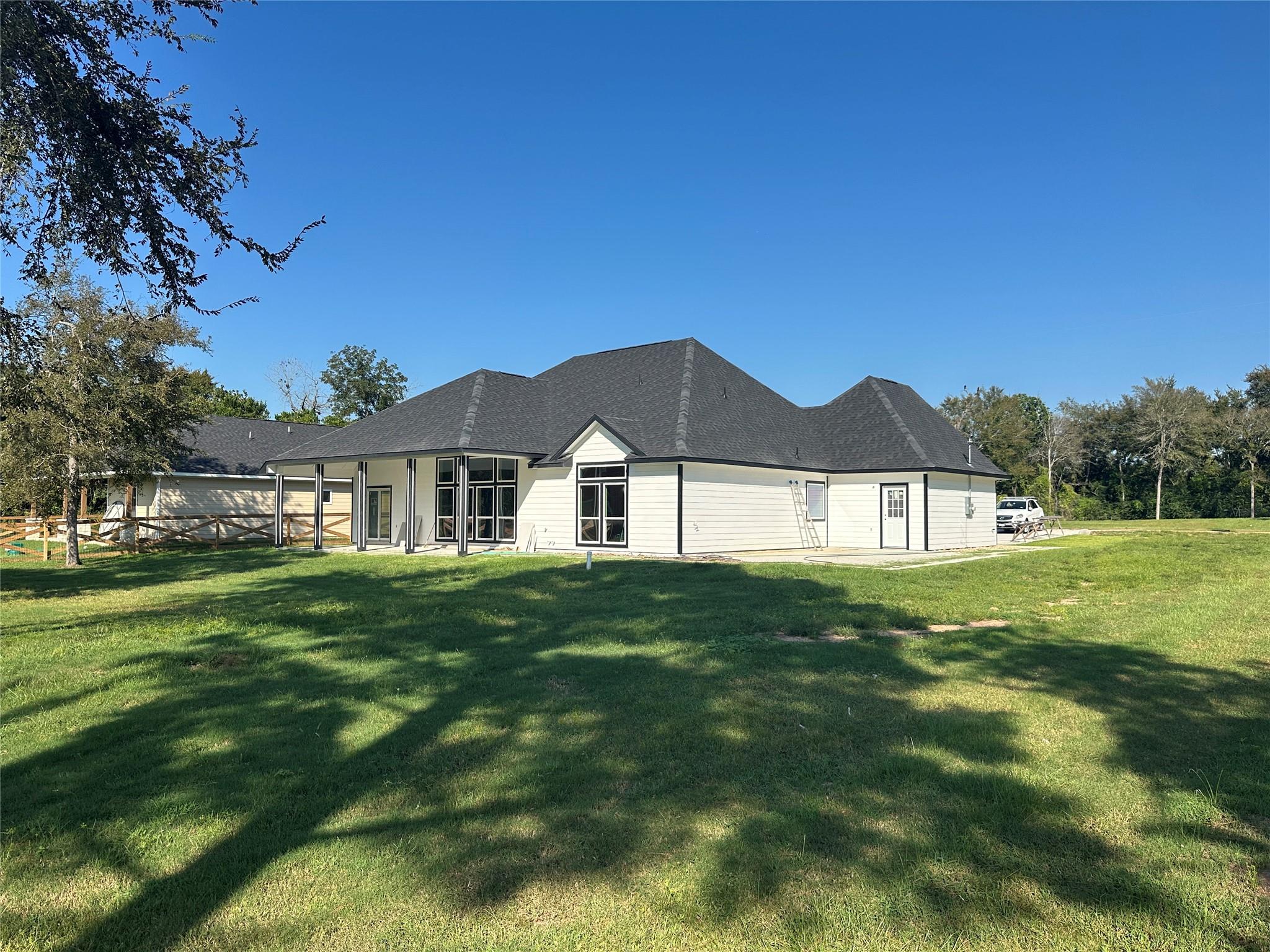 Hempstead, Texas 77445, United States, 4 Bedrooms Bedrooms, ,3 BathroomsBathrooms,Residential,Active,163141