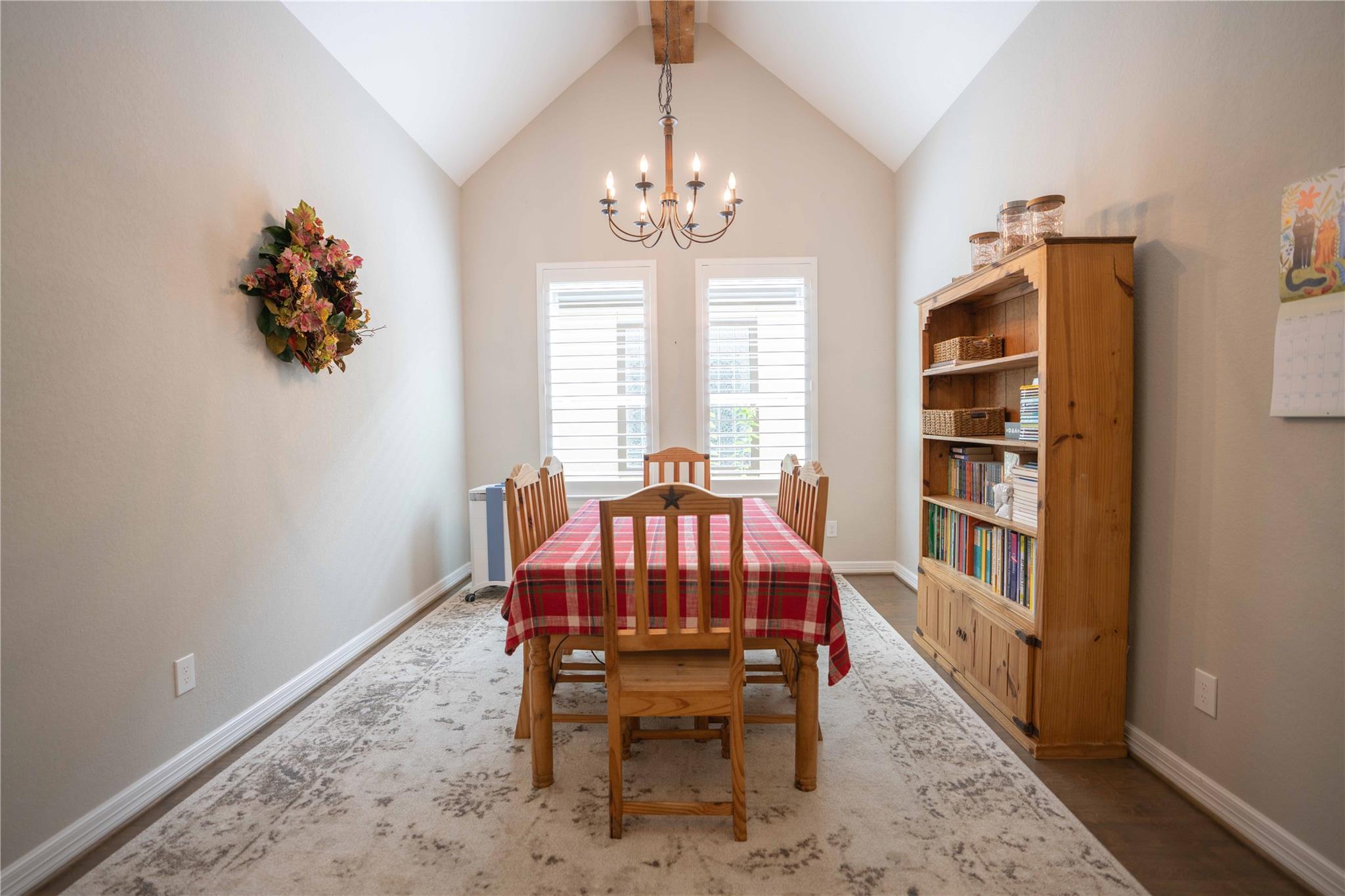 62 Floral Hills Lane