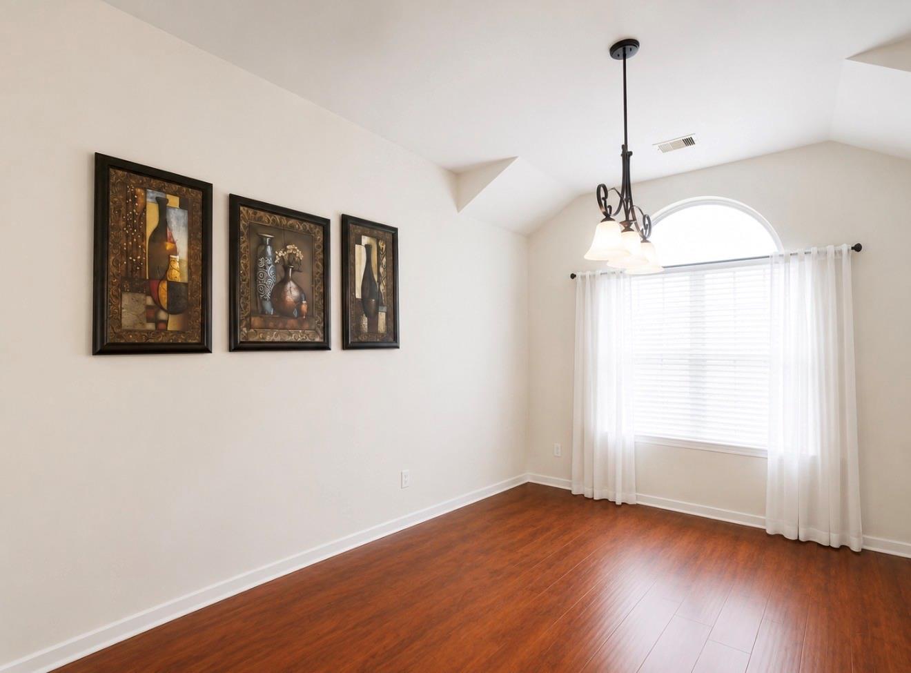 1318 Colonial Manor Drive