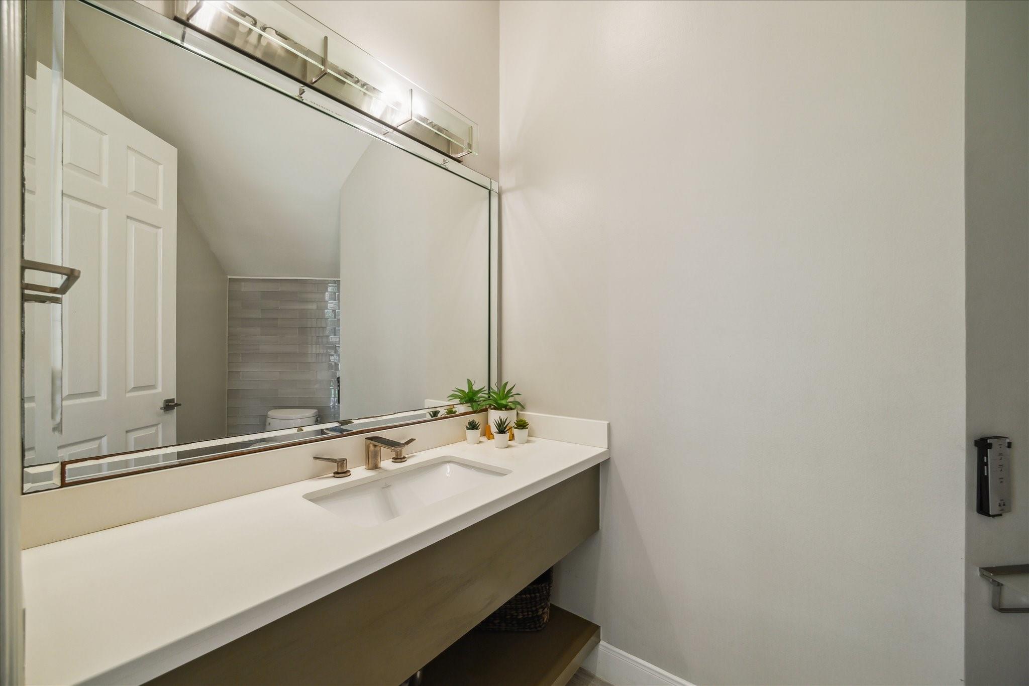 Sugar Land, Texas, 77479, United States, 5 Bedrooms Bedrooms, ,5 BathroomsBathrooms,Residential,Active,2041426