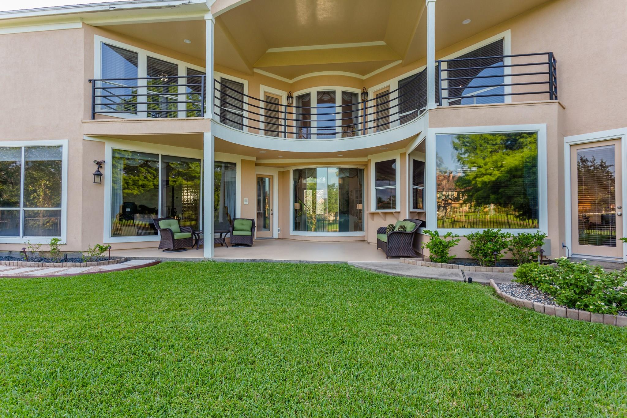 Sugar Land, Texas, 77479, United States, 5 Bedrooms Bedrooms, ,5 BathroomsBathrooms,Residential,Active,2041426