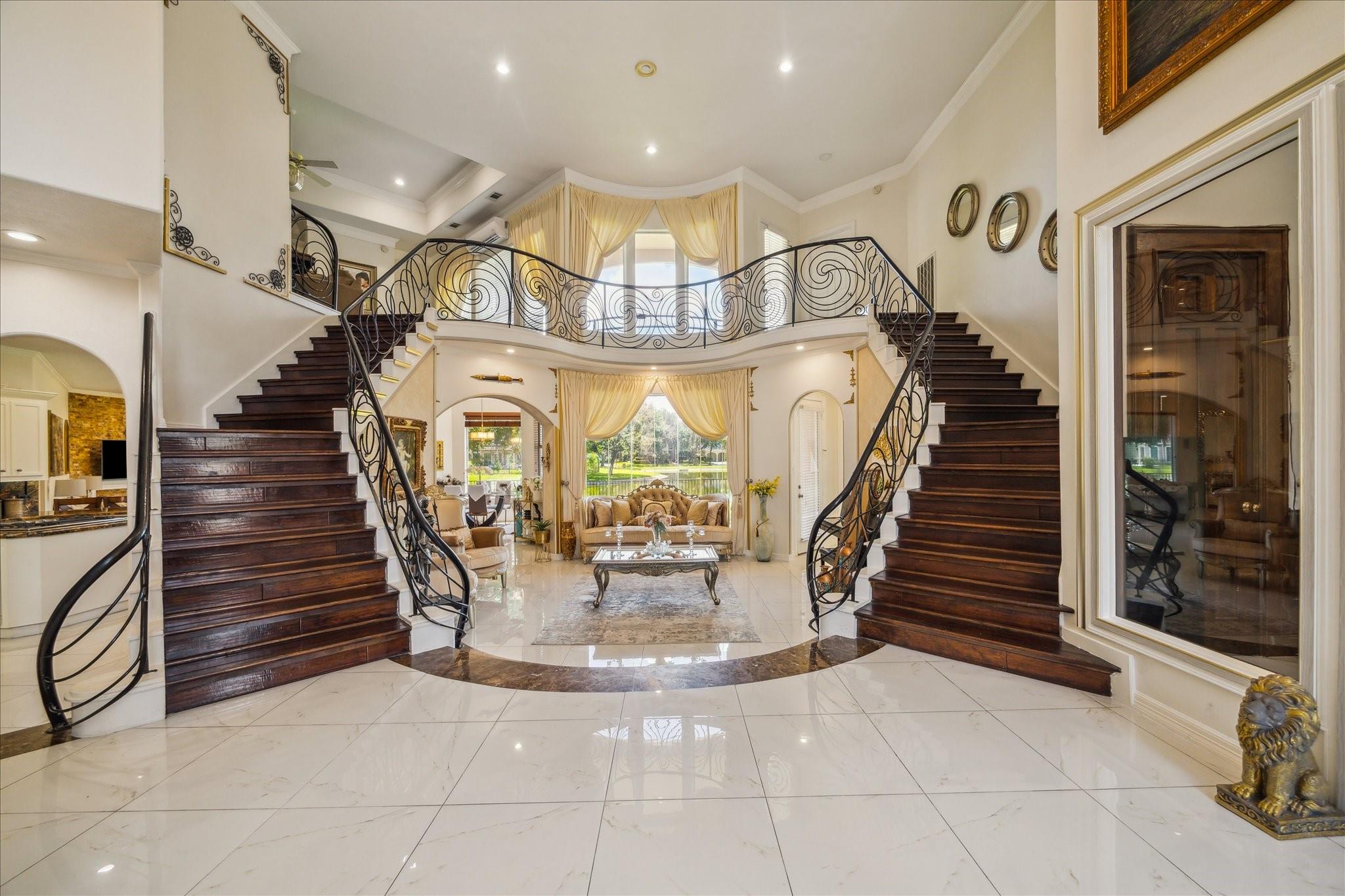 14 Lake Mist Court