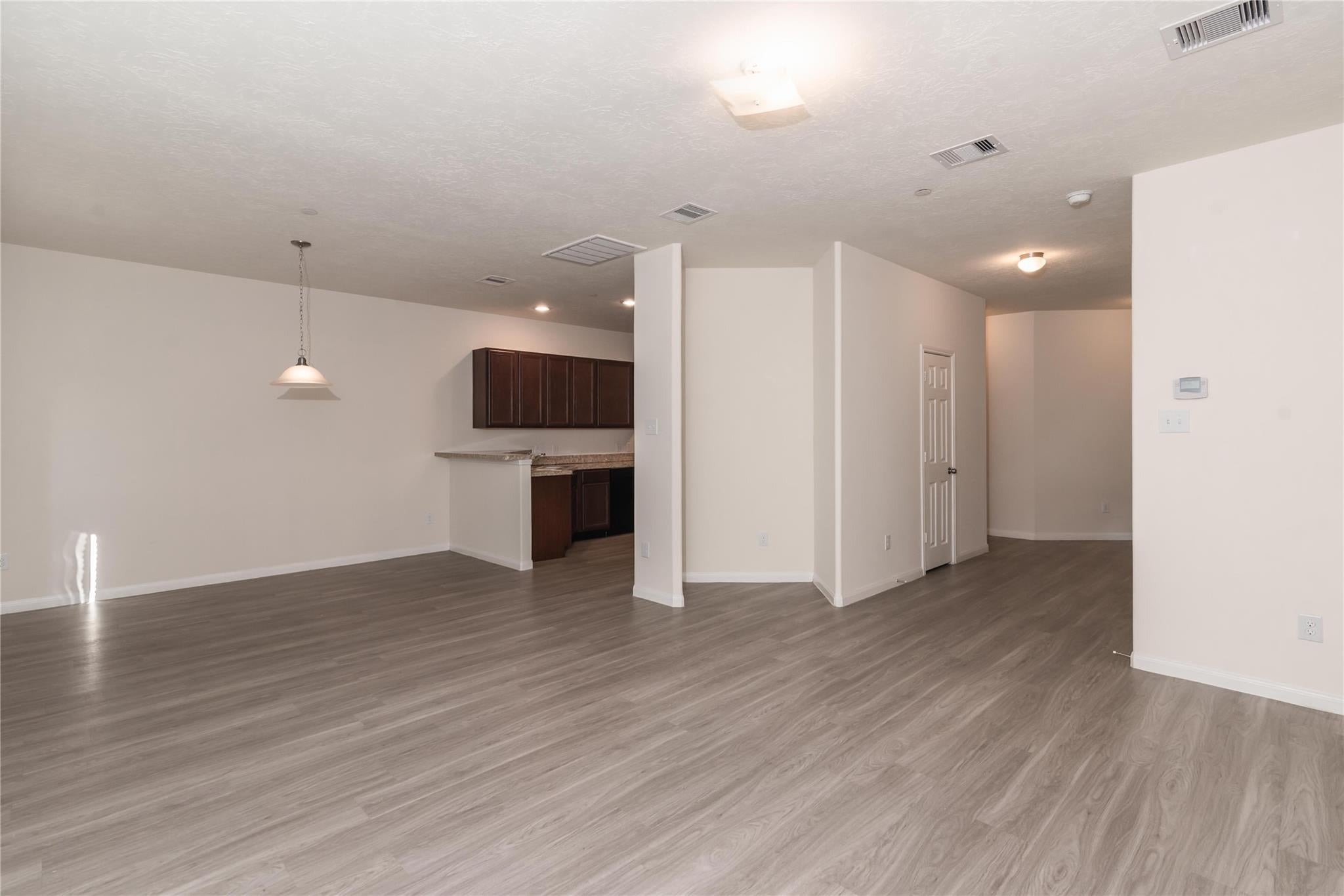 3907 Calgary Circle