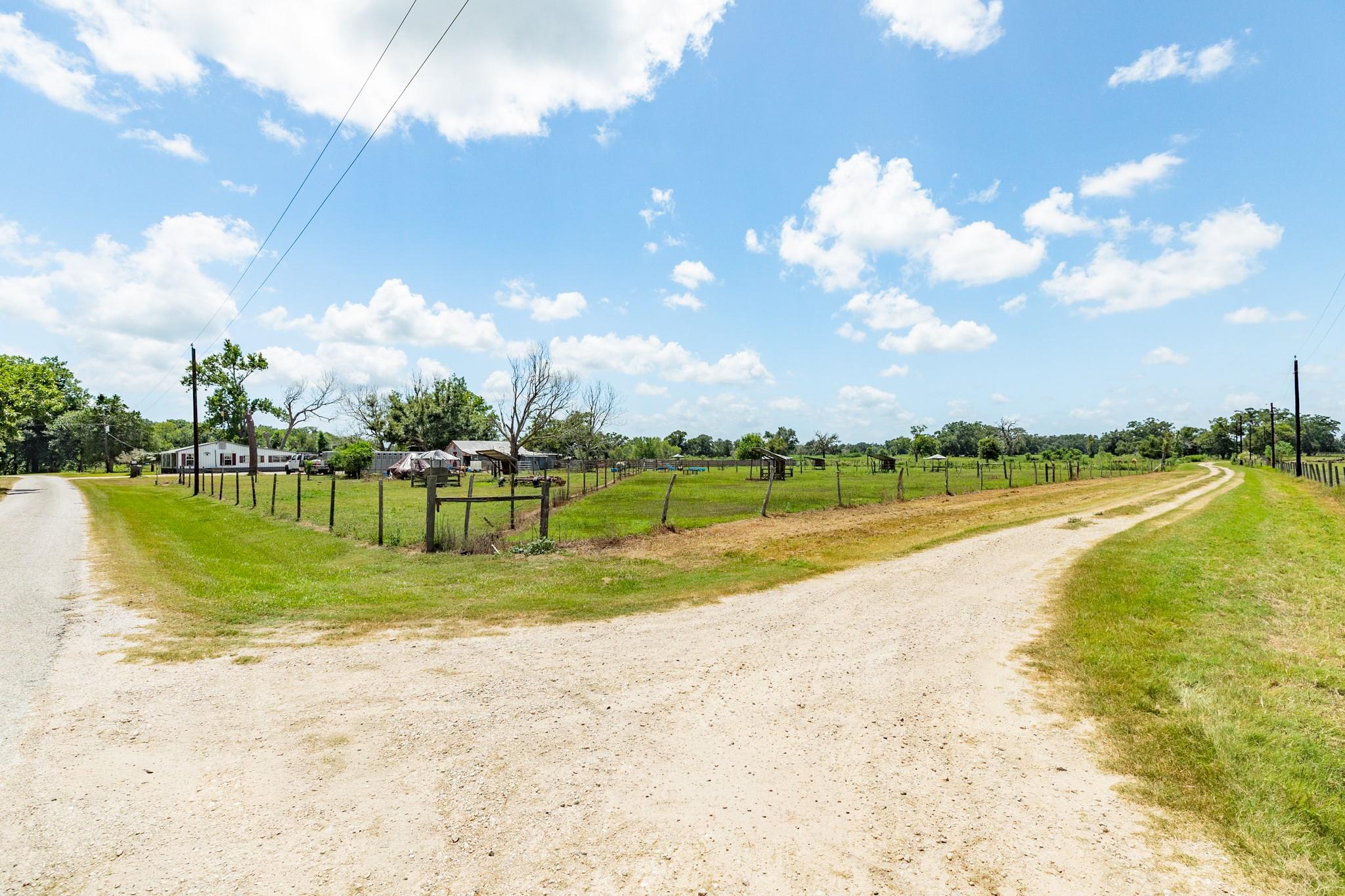 438 County Road 164