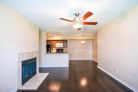Tiny photo for 3900 Woodchase Drive #63, Houston, TX 77042 (MLS # 30391825)
