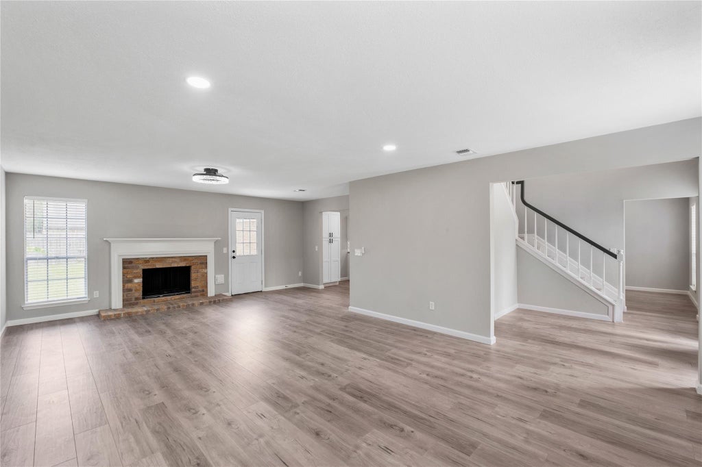 Photo of 4523 Waterfall Way, Sugar Land, TX 77479 (MLS # 86653460)