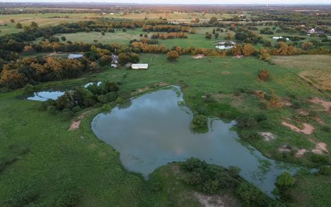 Photo of 1018 Red Town Rd, Elgin, TX 78621 (MLS # 5924646)