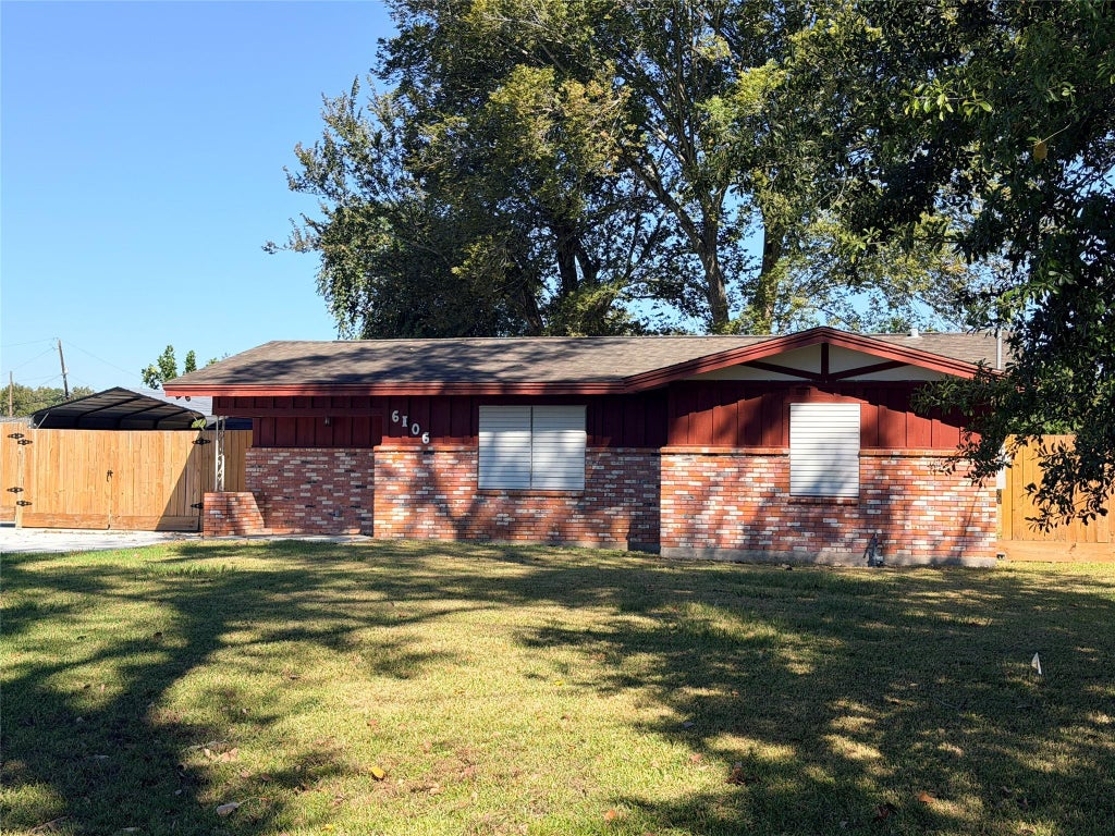 Photo of 6106 Linton Lane, Texas City, TX 77591 (MLS # 69448130)