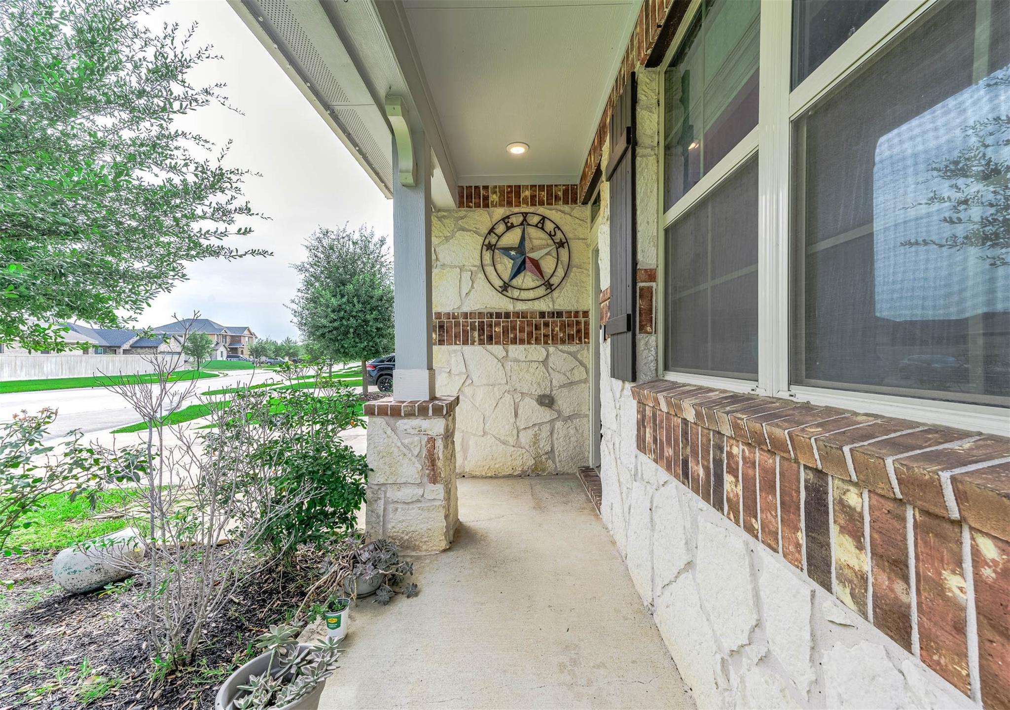 565 Winburn Tide Lane