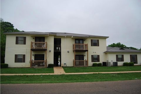 Photo of 130 South St, Other, AL 36786 (MLS # 93446538)