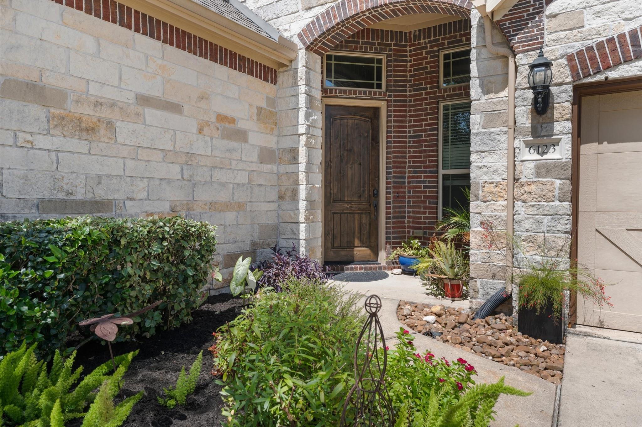 6123 Norwood Mills Court