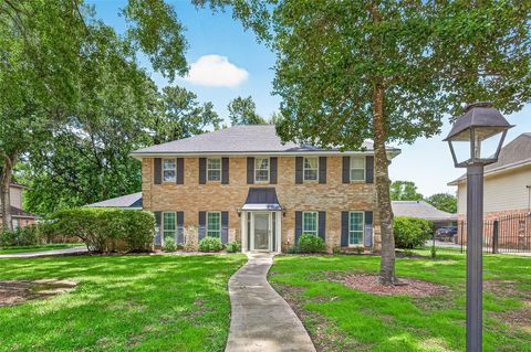 Homes For Sale - 17810 Abby Lane<br/> Spring, TX 77379