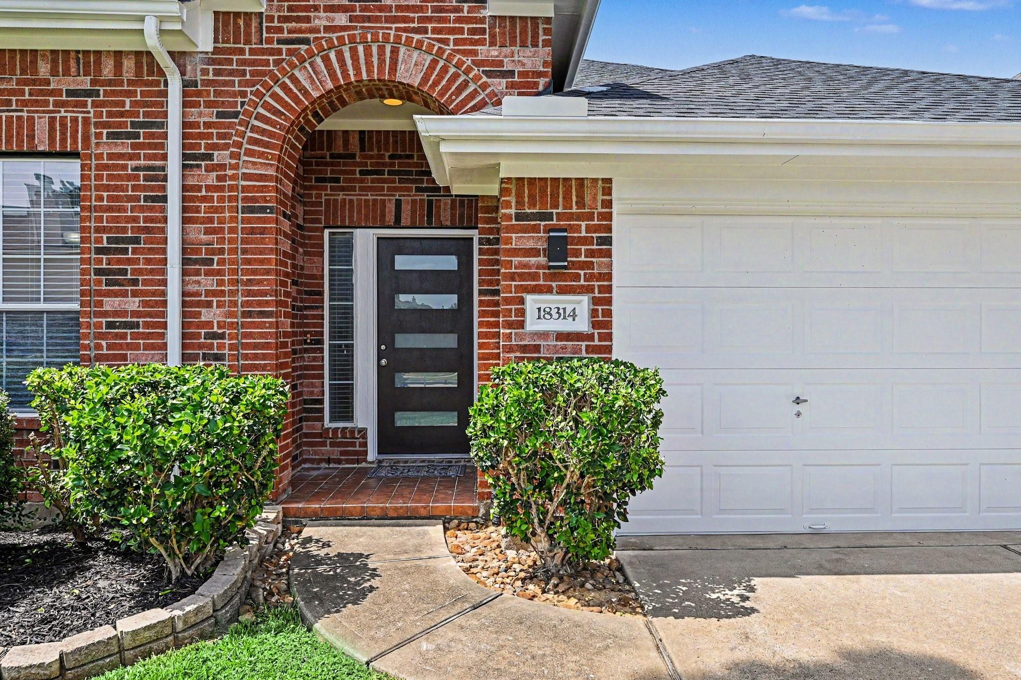 18314 Manorcliff Lane