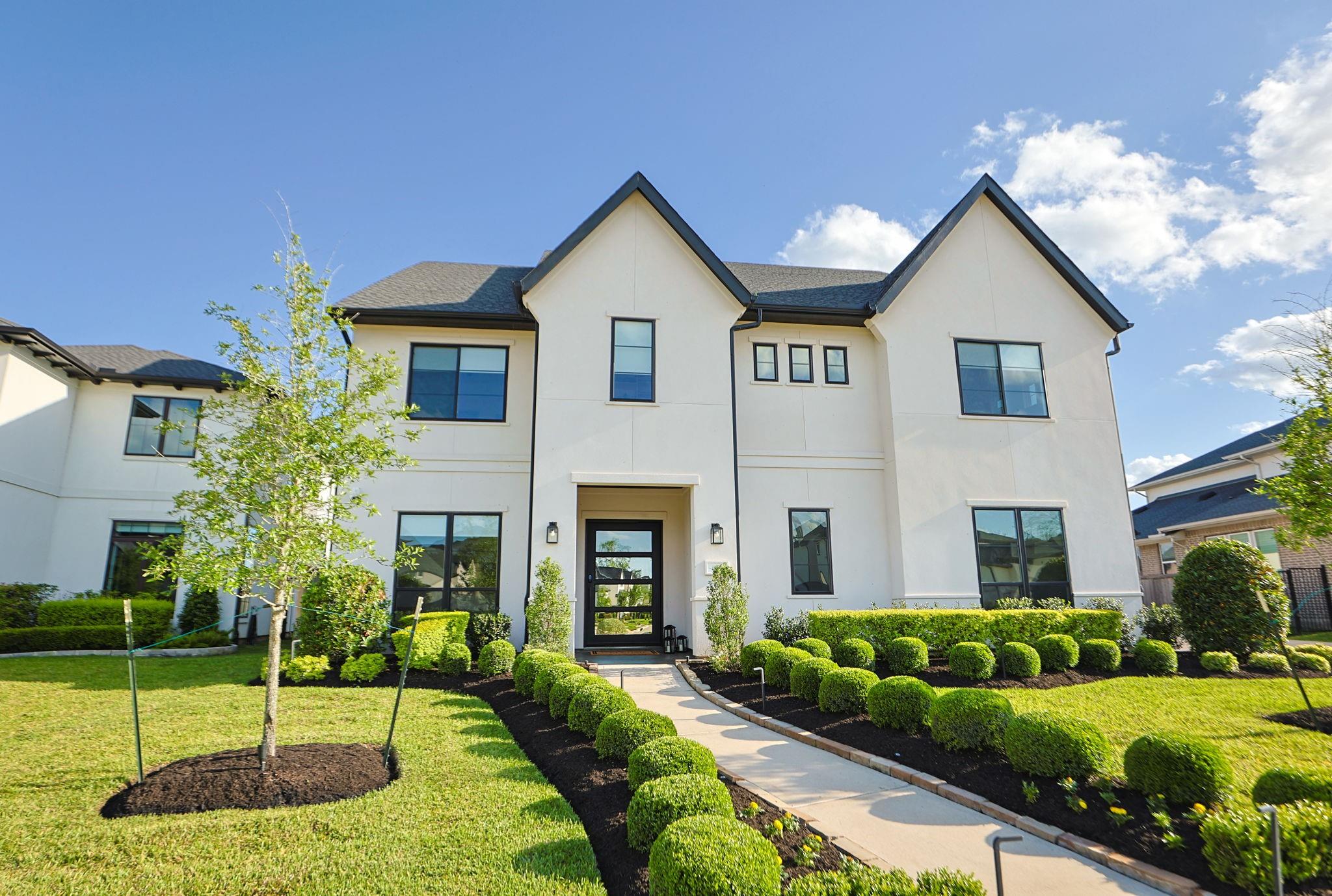 10338 Fountain Shore Drive