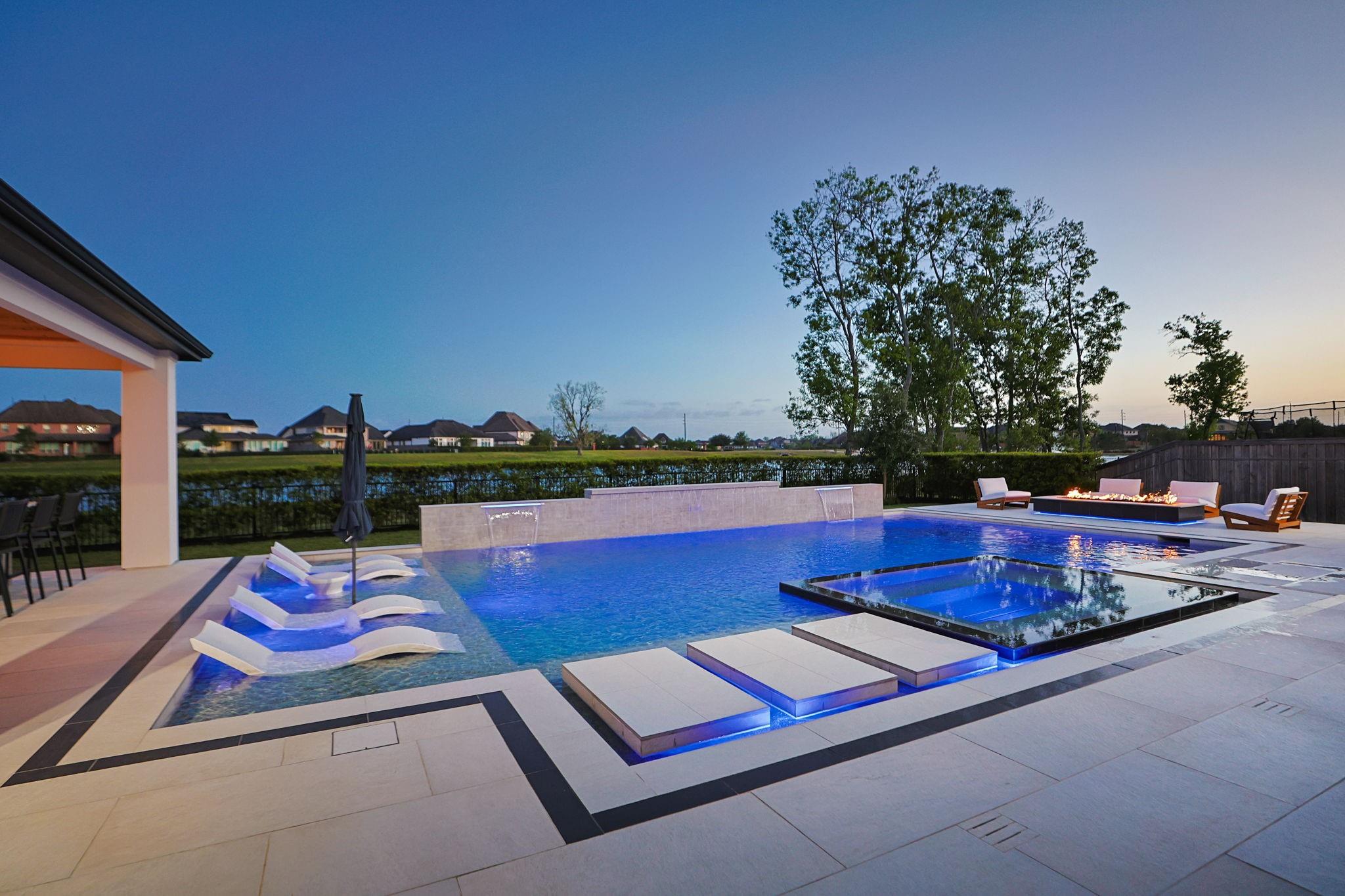 10338 Fountain Shore Drive