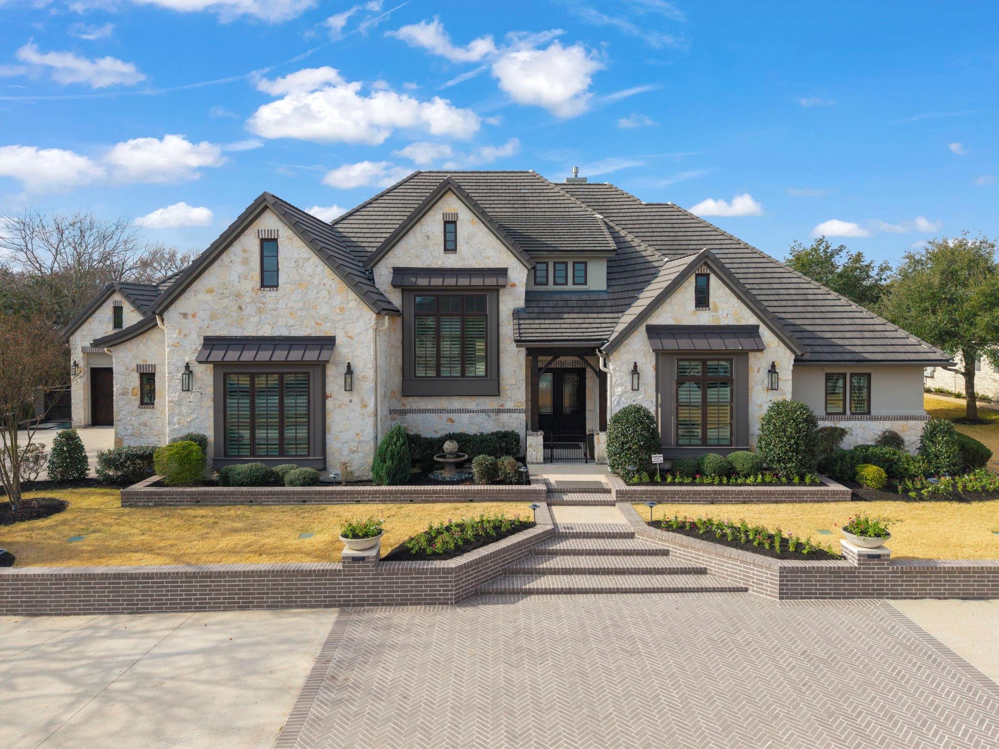 4711 Miramont Circle