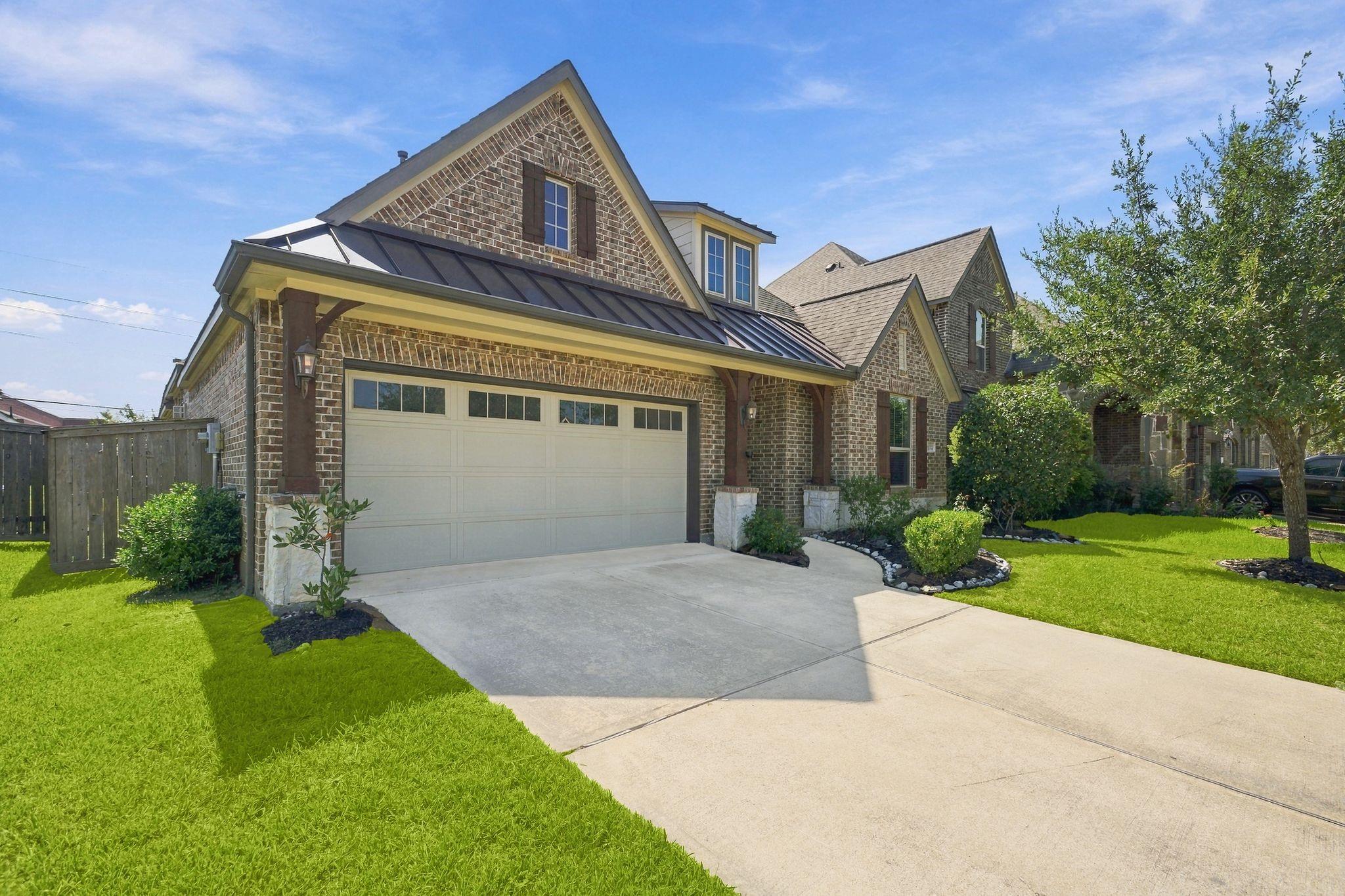 11022 Sarah Bluff Lane