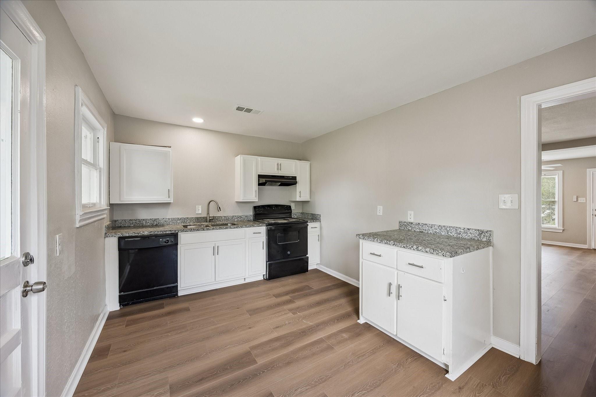 613 Winding Way Street