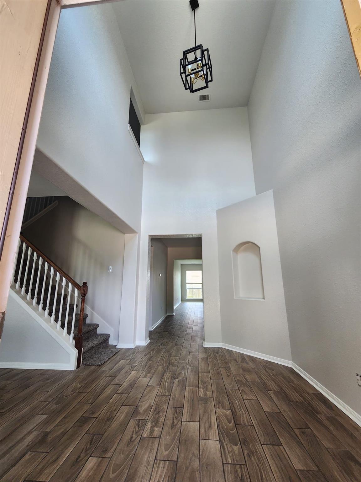 4830 Gingham Check Court
