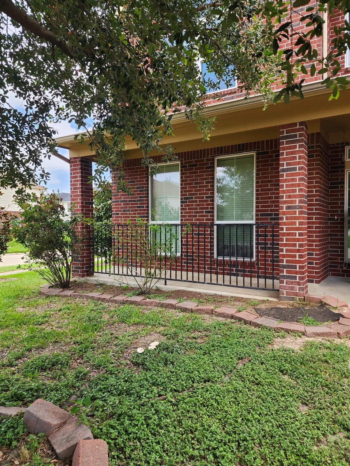 4830 Gingham Check Court