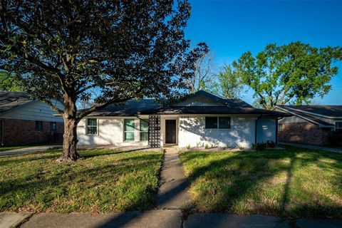 Tiny photo for 5918 Lattimer Drive, Houston, TX 77035 (MLS # 26660949)