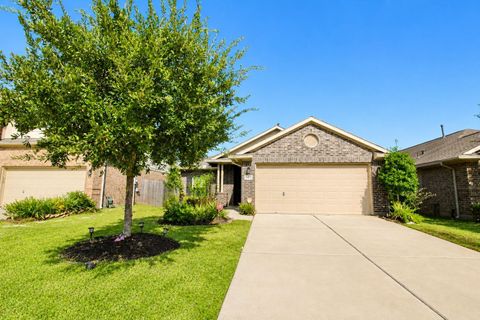 Photo of 18822 Fairy Wren Lane, Richmond, TX 77407 (MLS # 36545147)