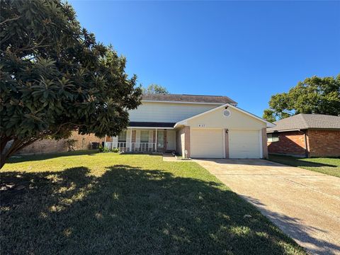 Photo of 4127 Brookhead Trail, Houston, TX 77066 (MLS # 22042301)