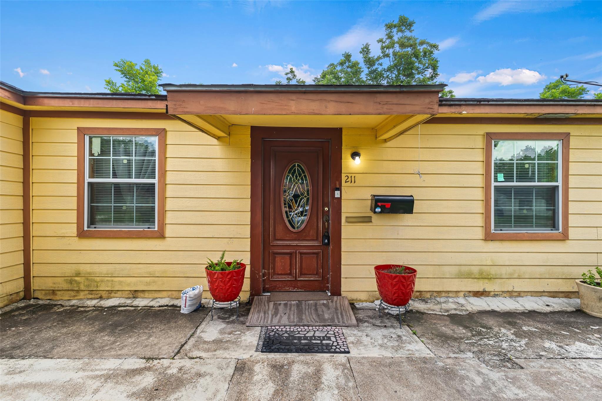 211 Crescent Drive