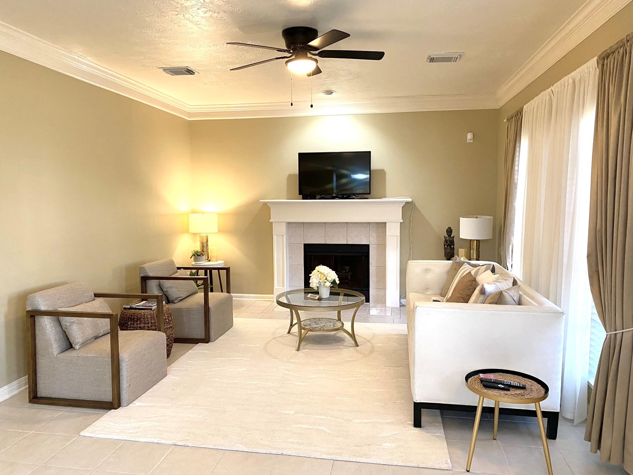 24210 Schivener House Lane