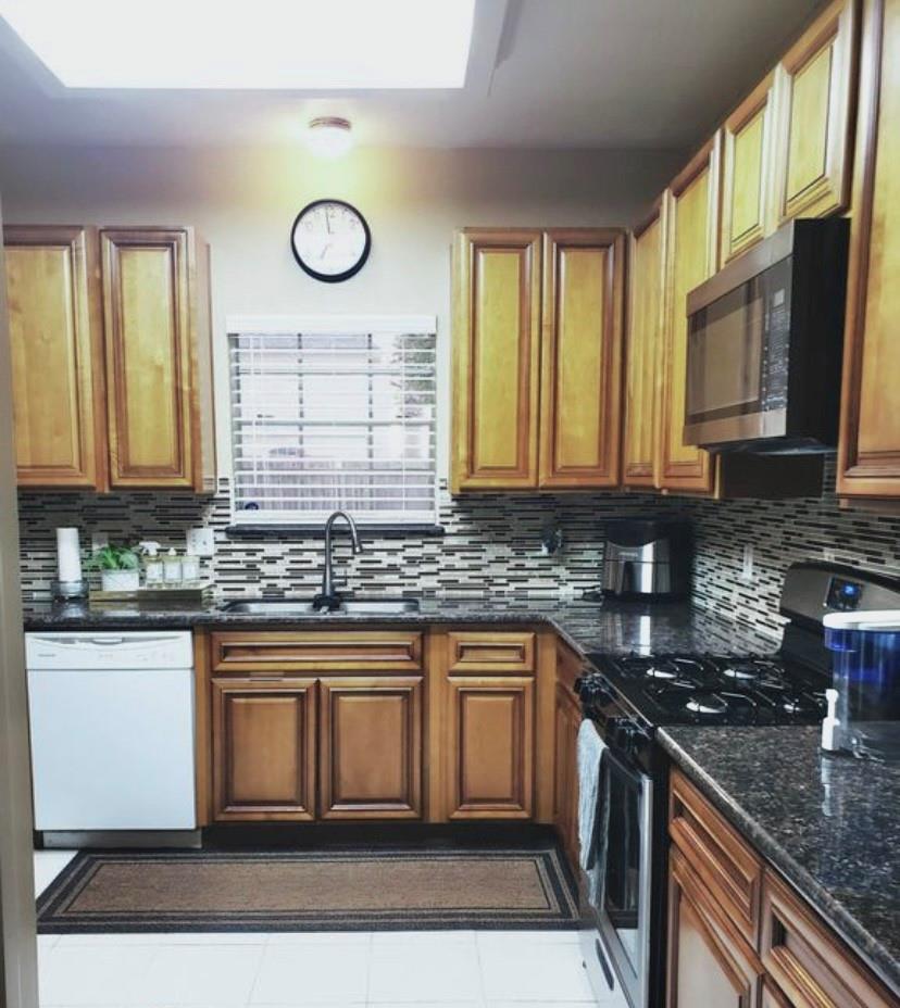 24210 Schivener House Lane