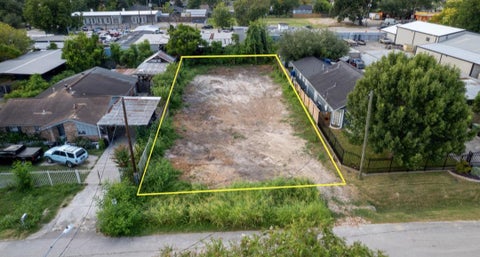 Vacant Land For Sale - 43 Meadow Lea Drive<br/> Houston, TX 77022