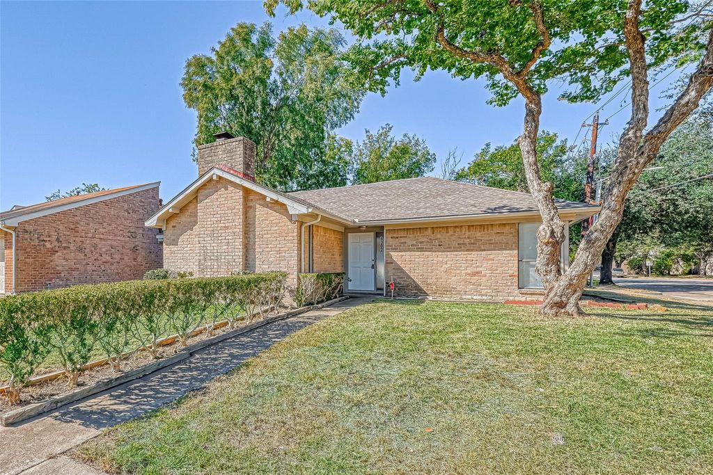 Photo of 4302 Wildacres Drive, Houston, TX 77072 (MLS # 89055258)