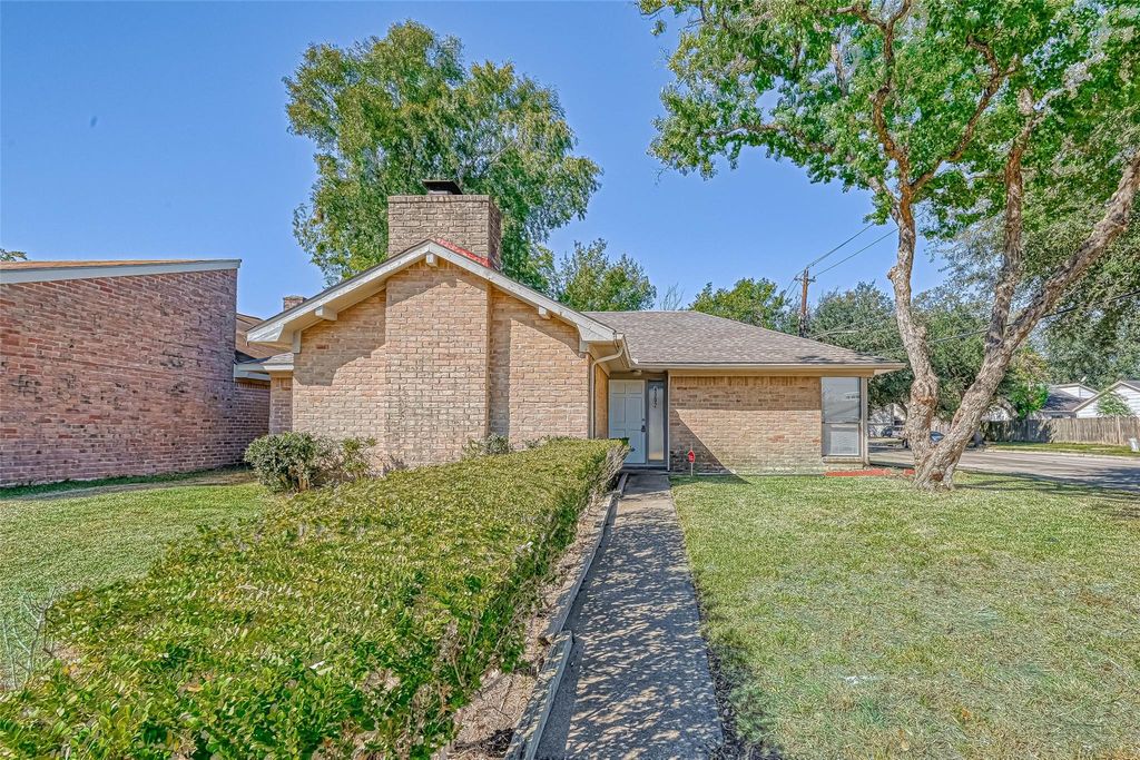 Photo of 4302 Wildacres Drive, Houston, TX 77072 (MLS # 89055258)