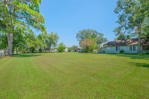 Vacant Land For Sale - 8903 Charity Street<br/> Needville, TX 77461