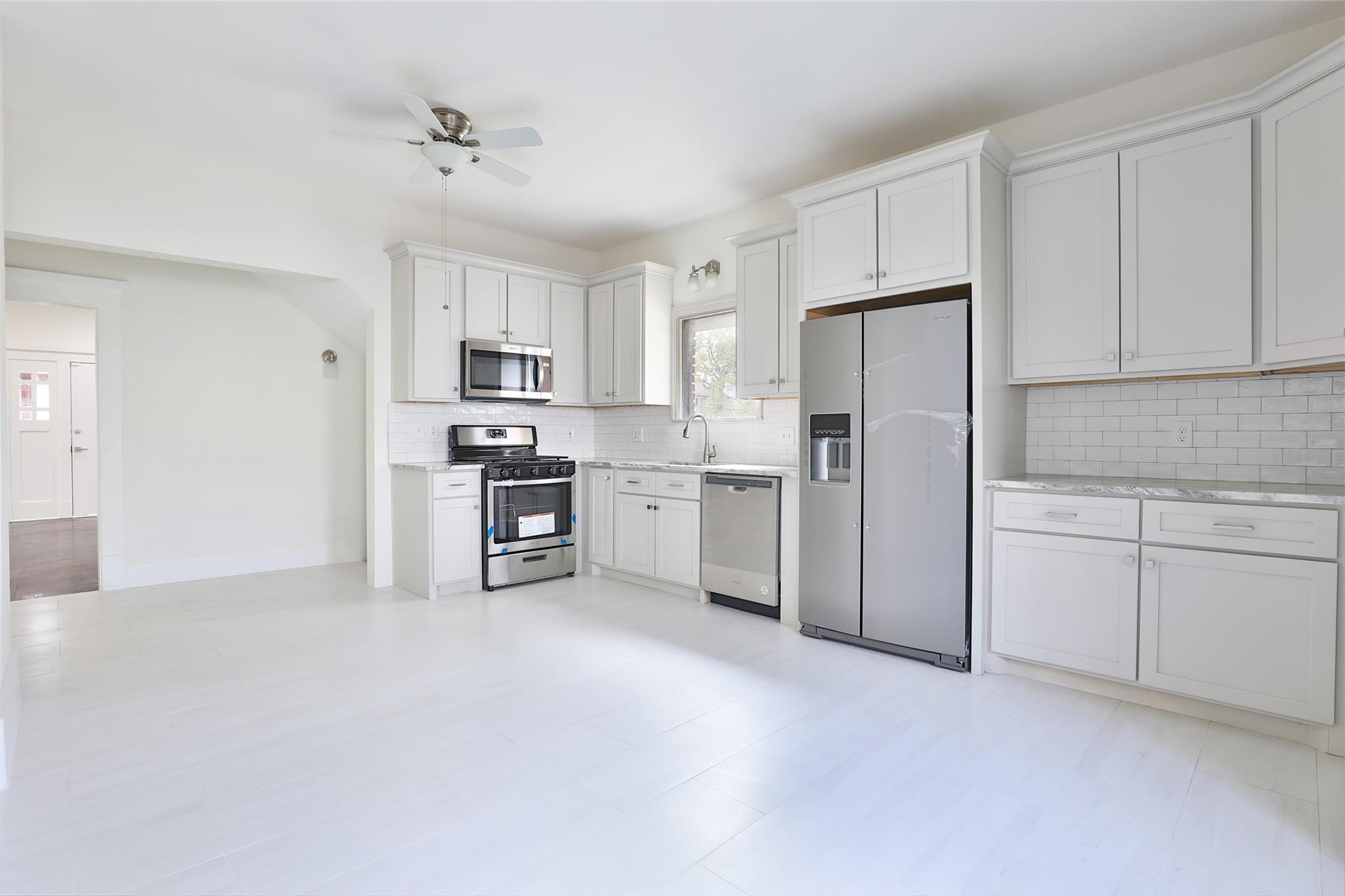 816 Hawthorne Street