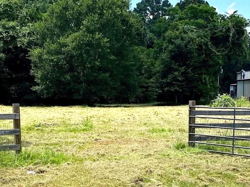 9 Live Oak Trail